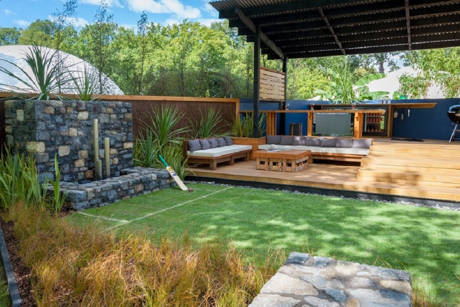 featured image - Pergolas Take Centre Stage: The Dominant Trend in Outdoor Living for 2024